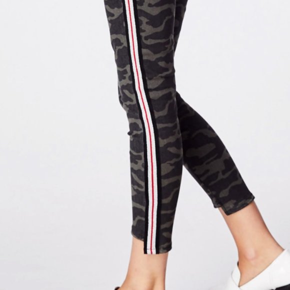 Nicole Miller Camo Pants - Picture 4 of 5